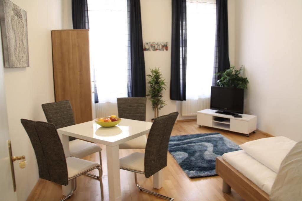 Checkvienna Apartment Khunngasse Luaran gambar